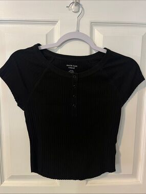 American Eagle Outfitters Black Ribbed Snap-Front Crop Top